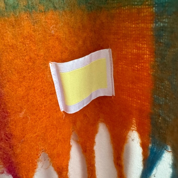 Colorful Plaid Wool Scarf - Picture 2 of 3